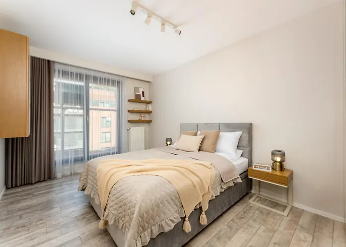 Modern Apartments With Free Parking Spots